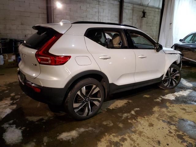 2023 Volvo XC40 Plus