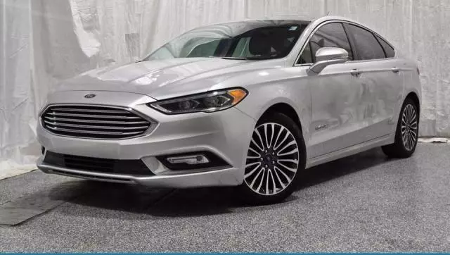 2018 Ford Fusion TITANIUM/PLATINUM HEV