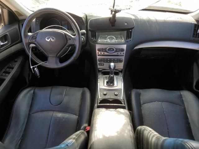 2015 Infiniti Q40