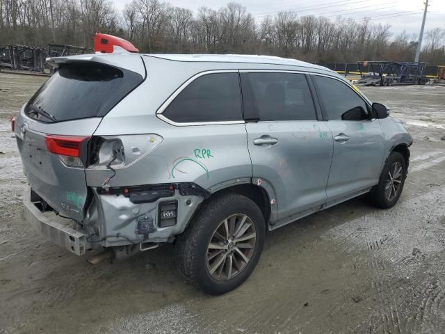 2019 Toyota Highlander SE