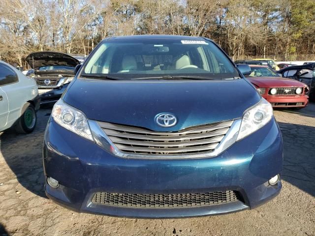 2011 Toyota Sienna XLE