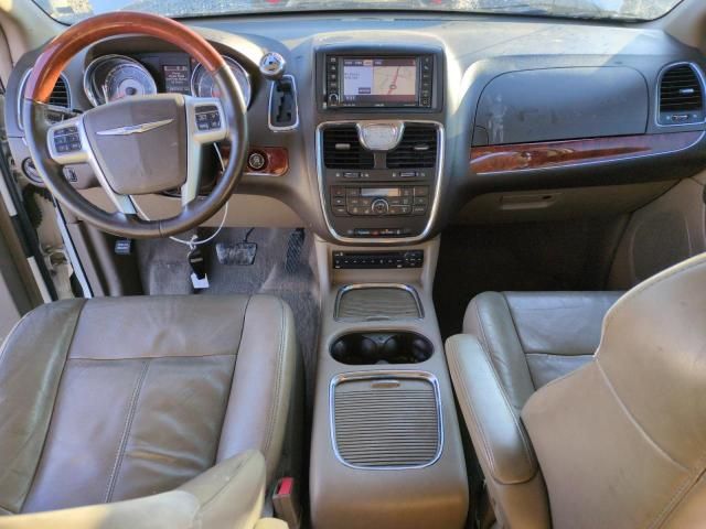 2012 Chrysler Town & Country Limited