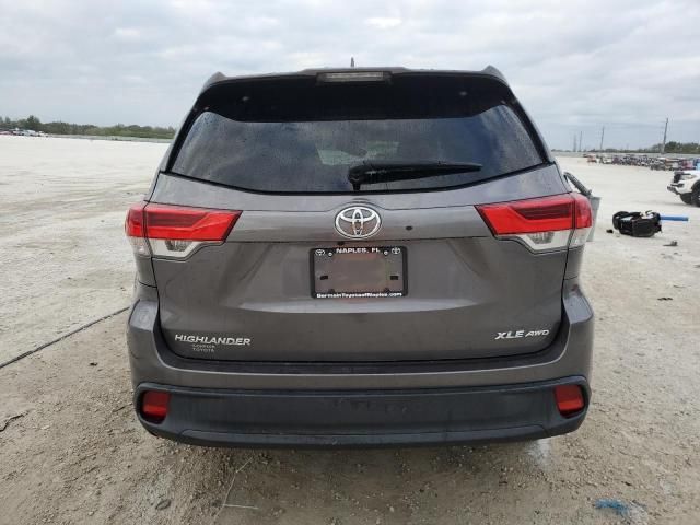 2018 Toyota Highlander SE