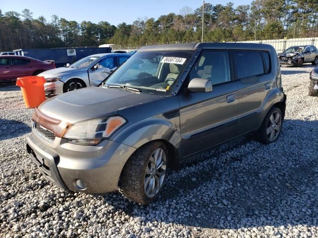 2010 KIA Soul +