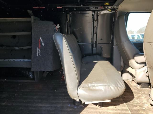 2016 Chevrolet Express G2500