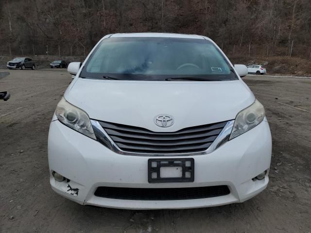 2011 Toyota Sienna XLE