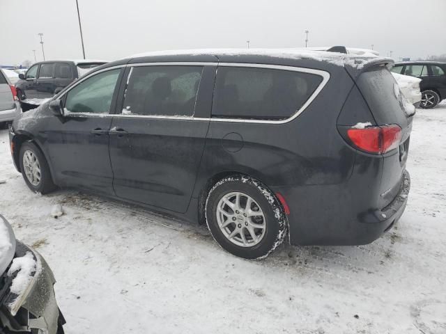 2024 Chrysler Voyager LX