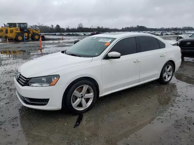 2012 Volkswagen Passat SE