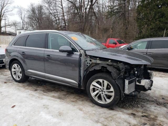 2022 Audi Q7 Premium Plus