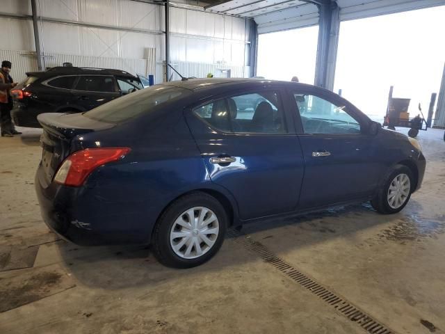 2013 Nissan Versa S