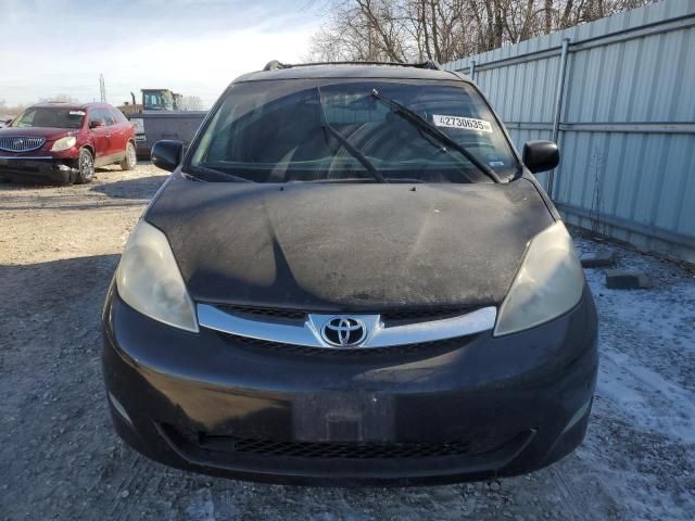 2009 Toyota Sienna XLE