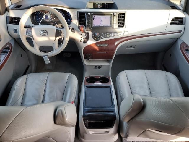 2011 Toyota Sienna XLE