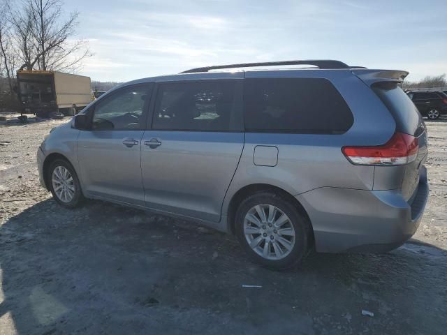 2011 Toyota Sienna LE