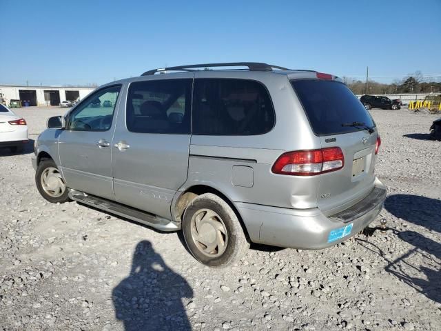 2002 Toyota Sienna LE