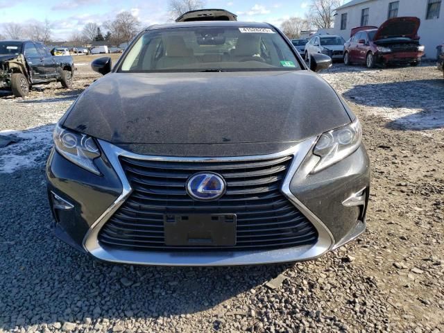 2017 Lexus ES 300H