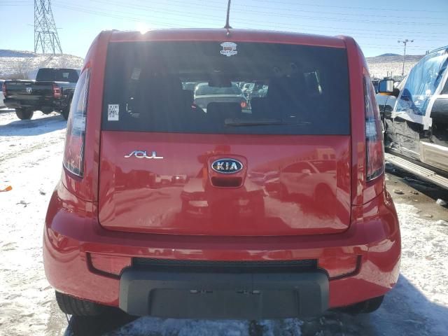 2010 KIA Soul +