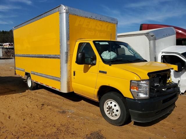 2023 Ford Econoline E350 Super Duty Cutaway Van