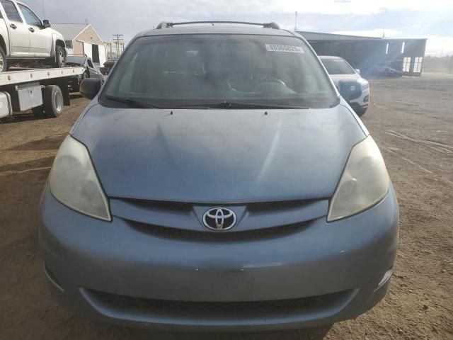 2006 Toyota Sienna LE