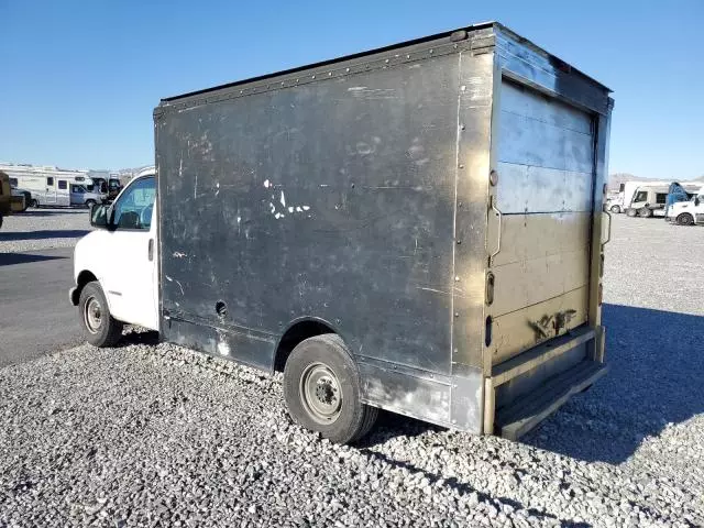 2001 Chevrolet Express Cutaway G3500