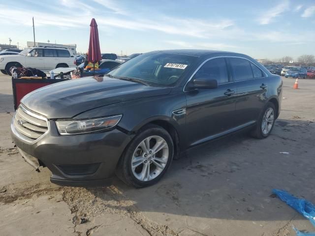 2018 Ford Taurus SE