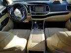 2017 Toyota Highlander SE