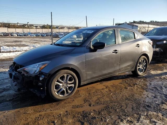 2019 Toyota Yaris L