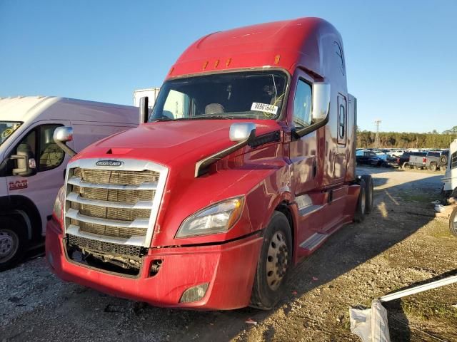 2019 Freightliner Cascadia 126