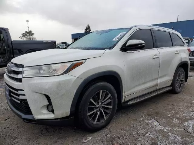 2018 Toyota Highlander SE