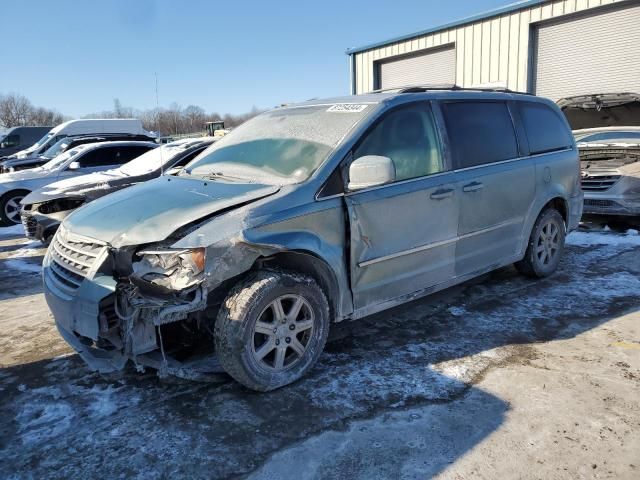 2010 Chrysler Town & Country Touring Plus