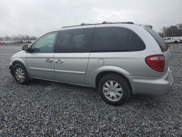 2005 Chrysler Town & Country Touring