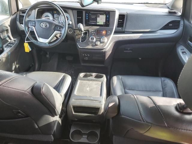 2017 Toyota Sienna SE