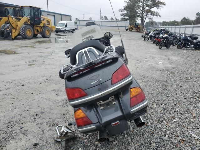 2005 Honda GL1800