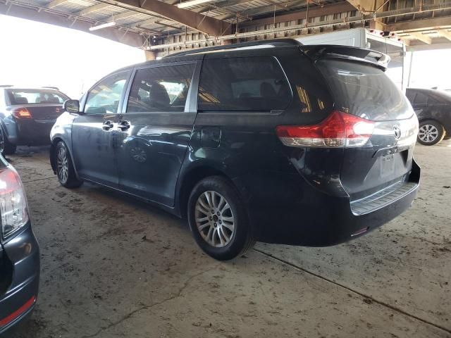 2011 Toyota Sienna XLE