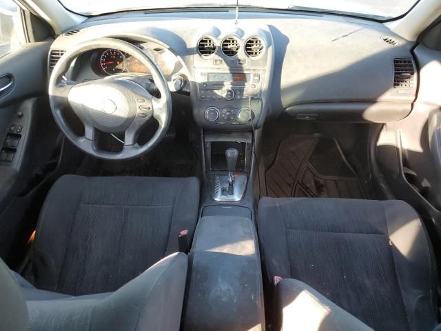 2010 Nissan Altima Base