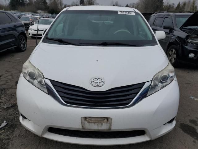 2014 Toyota Sienna LE