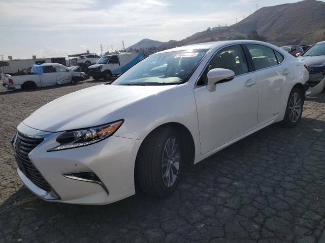 2016 Lexus ES 300H