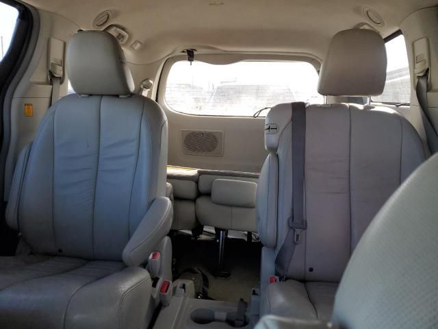 2011 Toyota Sienna XLE