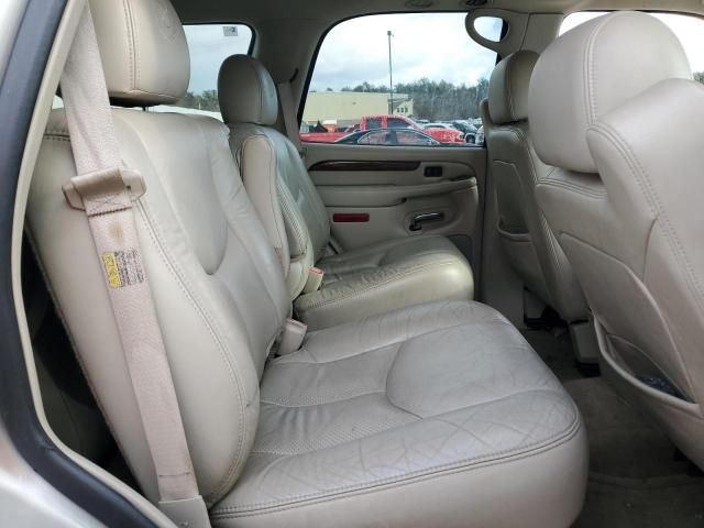 2004 Cadillac Escalade Luxury