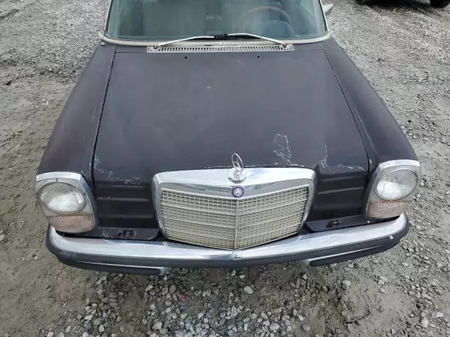 1971 Mercedes-Benz 250