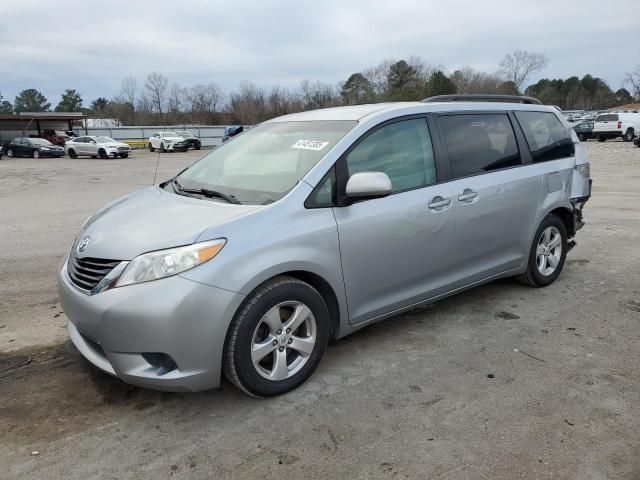 2012 Toyota Sienna LE