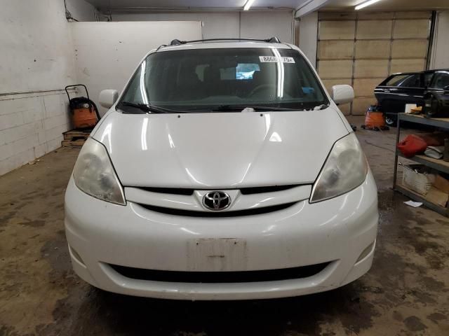 2006 Toyota Sienna XLE