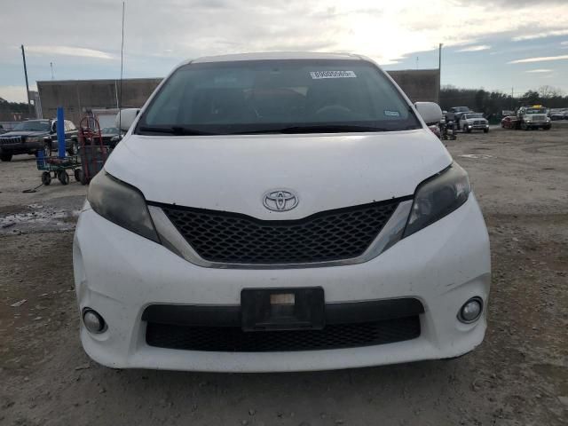 2012 Toyota Sienna Sport