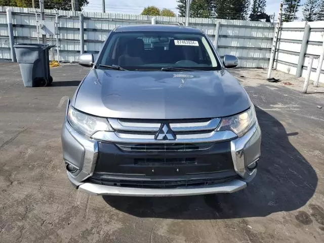 2017 Mitsubishi Outlander SE