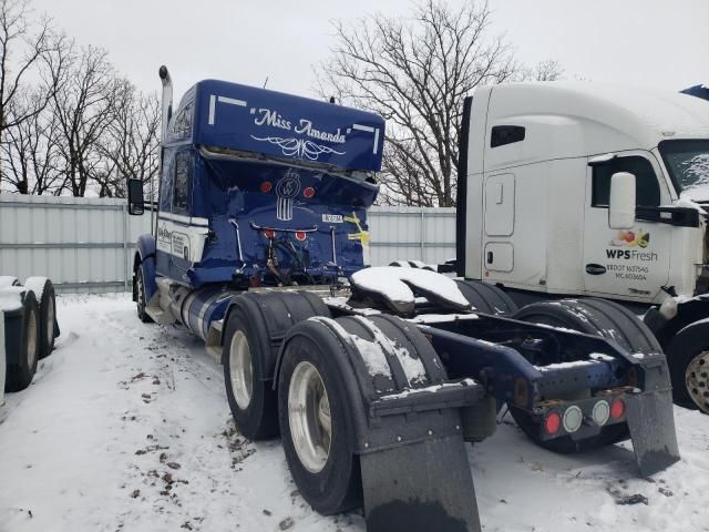 2020 Kenworth Construction W990