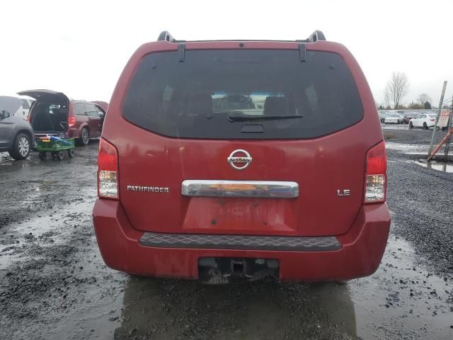 2005 Nissan Pathfinder LE