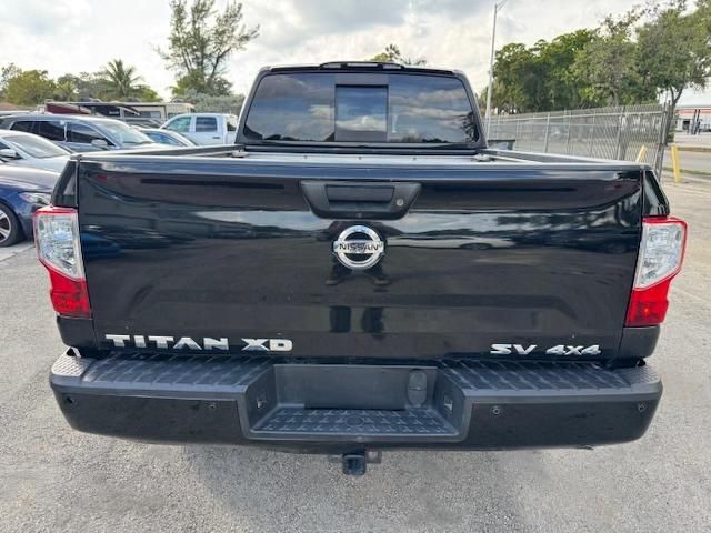 2017 Nissan Titan XD SL