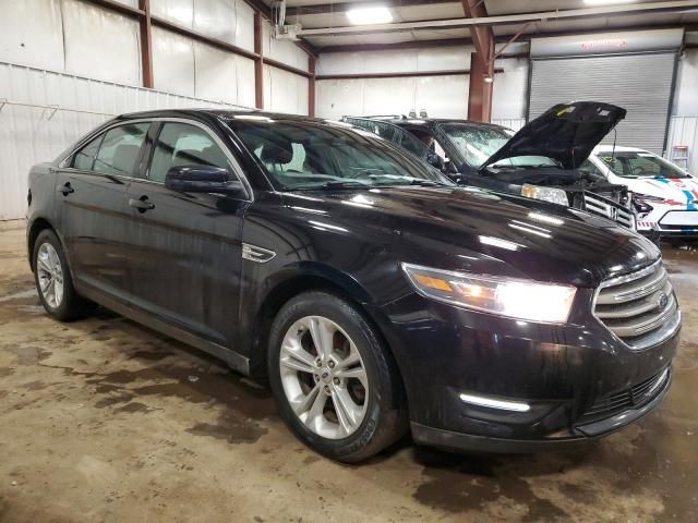 2018 Ford Taurus SEL