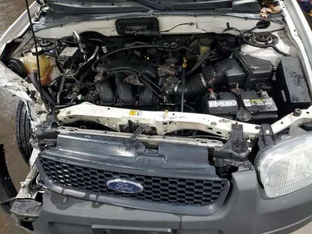 2004 Ford Escape XLS