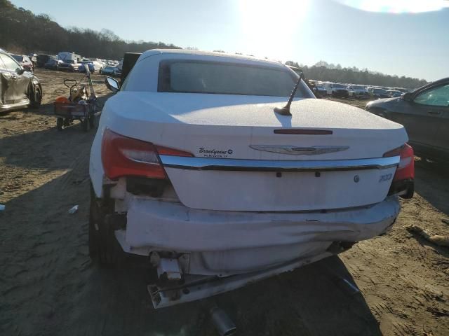 2013 Chrysler 200 Limited