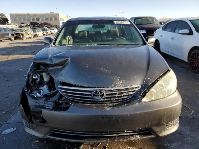 2005 Toyota Camry LE